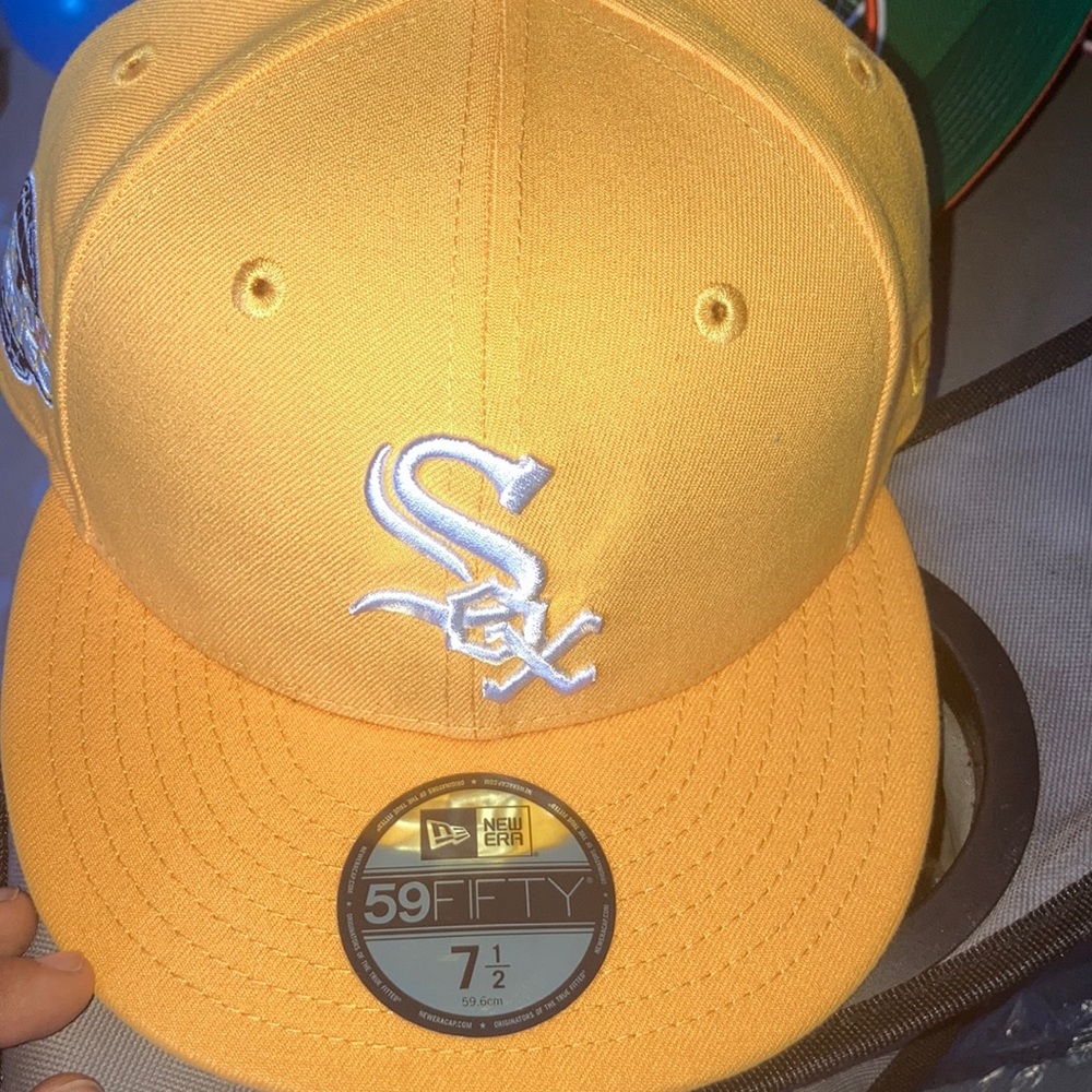 Fitted hat